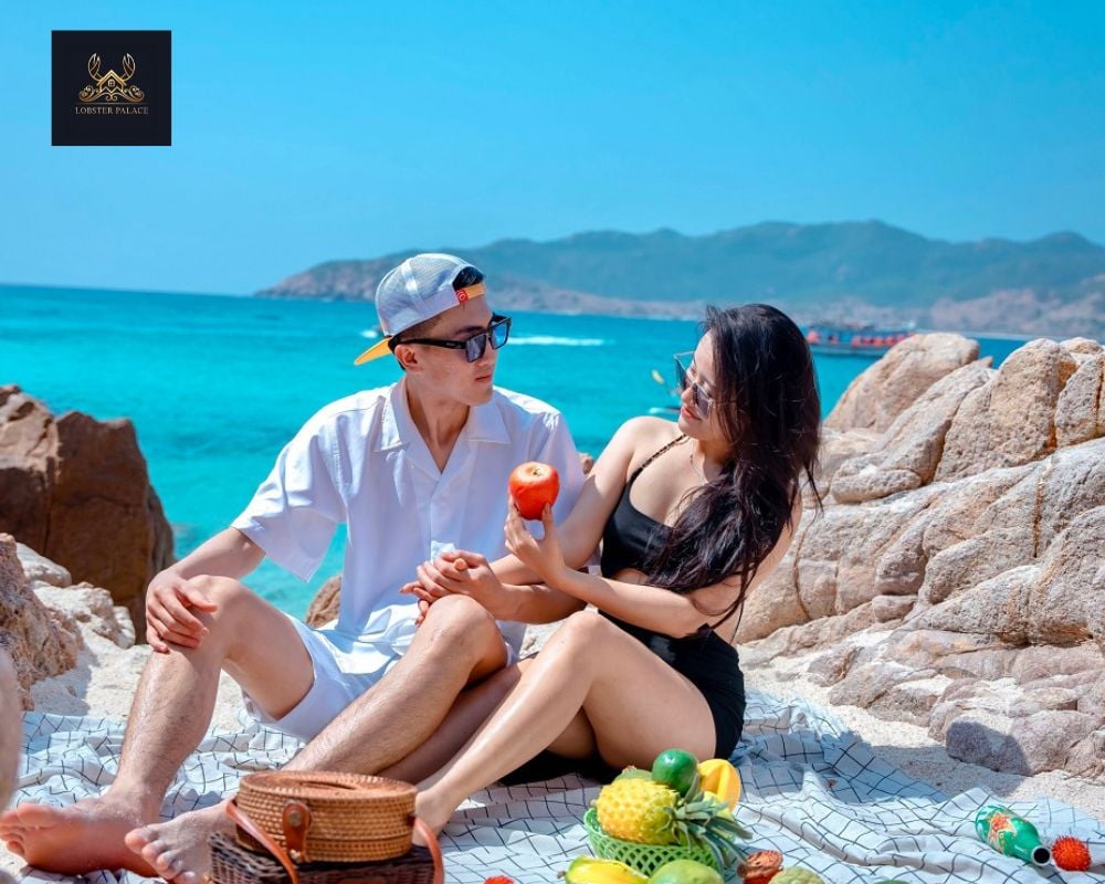 Chỉ cho phép du khách Việt Nam tham quan đảo